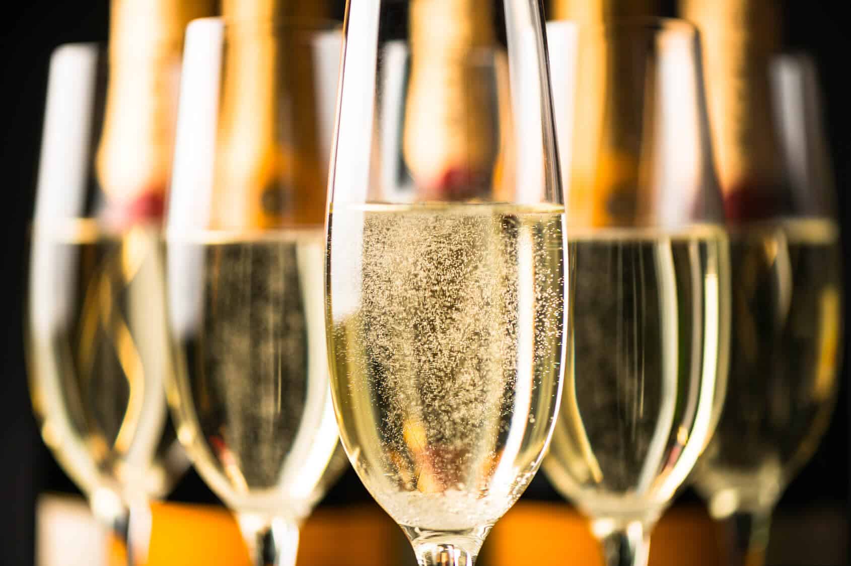 Perché lo Champagne è così costoso?
